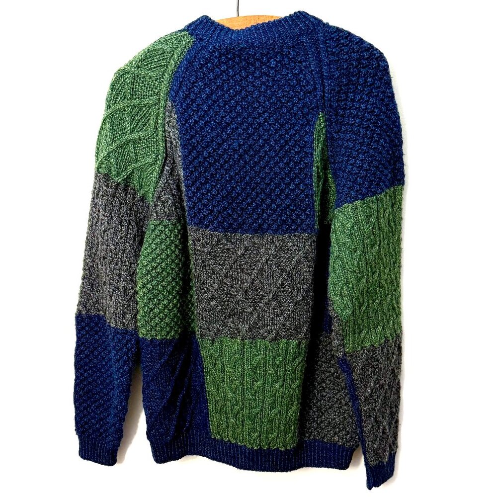 Vintage CARRAIG DONN 100% MERINO HANDKNIT